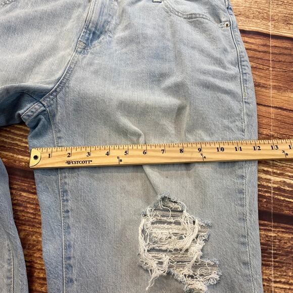 Gap Women’s Slim Boyfriend Jeans Size 16/33R Light Wash Distressed Denim - Picture 10 of 10